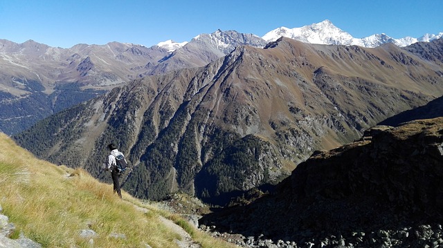 Why You Should Start Hiking Today